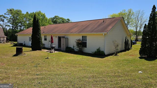 391 Maple Ridge Drive, Jackson, GA 30233