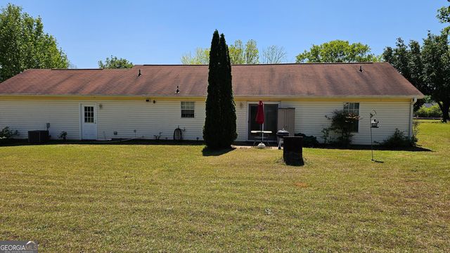 391 Maple Ridge Drive, Jackson, GA 30233