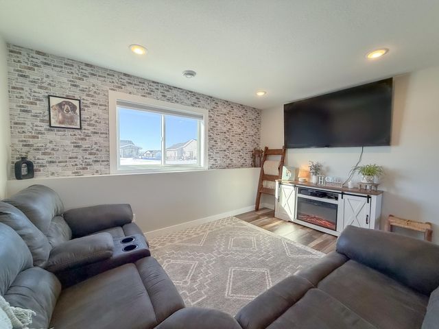 888 7th Avenue, Wanamingo, MN 55983