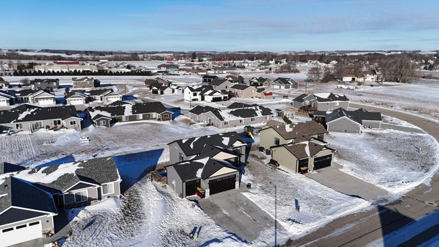 888 7th Avenue, Wanamingo, MN 55983