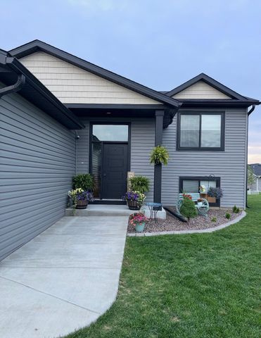 888 7th Avenue, Wanamingo, MN 55983