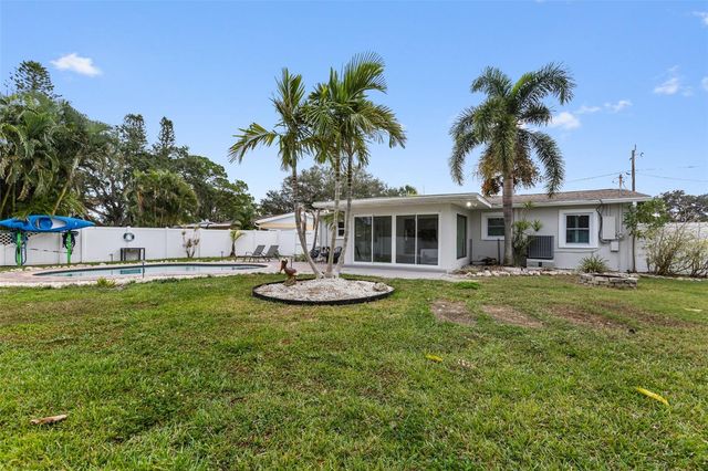 4681 CARSON STREET NE, St Petersburg, FL 33703