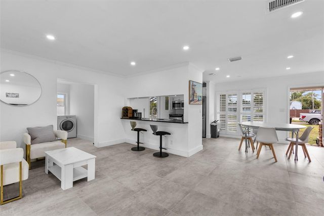 4681 CARSON STREET NE, St Petersburg, FL 33703