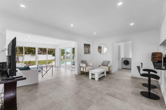 4681 CARSON STREET NE, St Petersburg, FL 33703