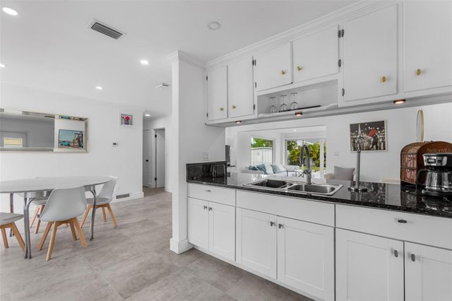 4681 CARSON STREET NE, St Petersburg, FL 33703