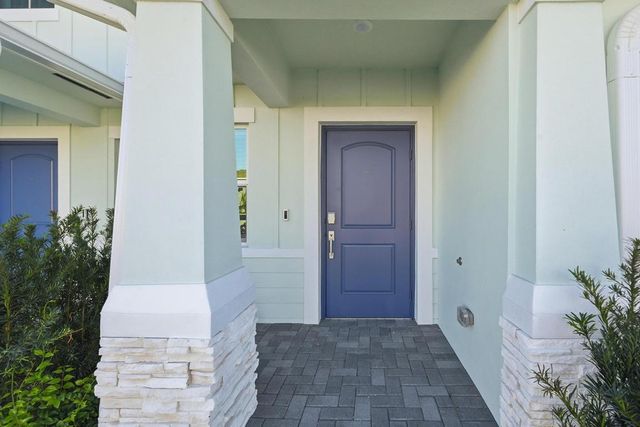 19568 Whispering Creek Road, Loxahatchee, FL 33470