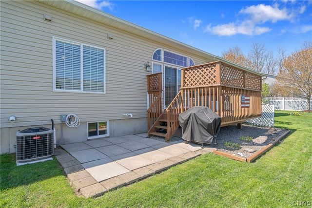 3668 Redhead Terrace, Clay, NY 13090