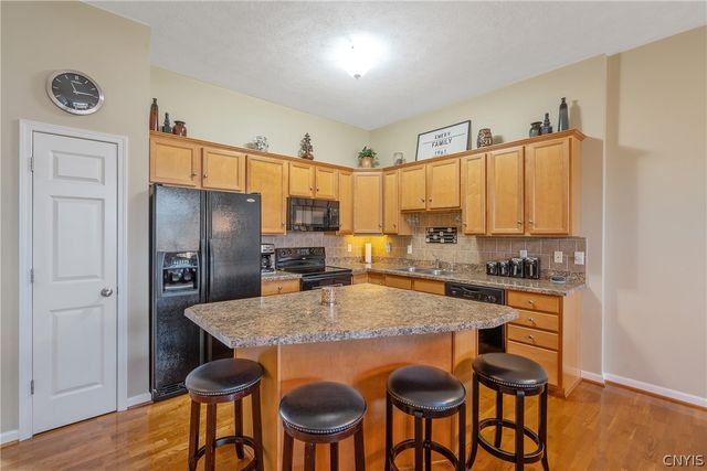 3668 Redhead Terrace, Clay, NY 13090
