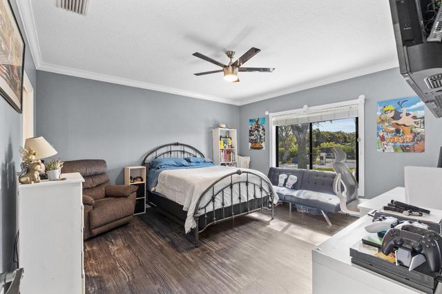 17975 89th Place N, The Acreage, FL 33470