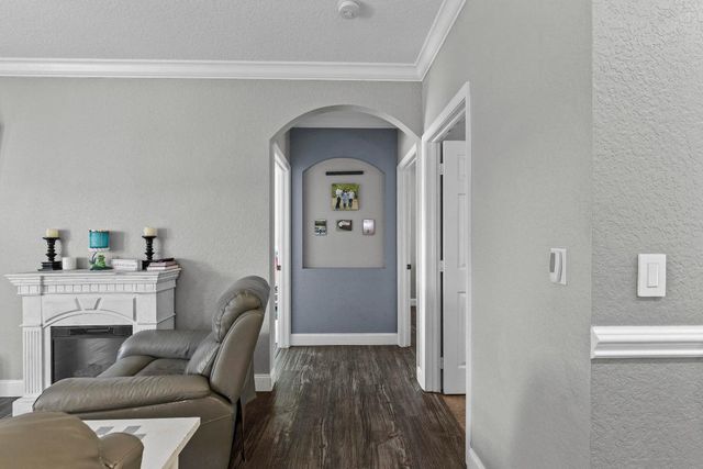 17975 89th Place N, The Acreage, FL 33470