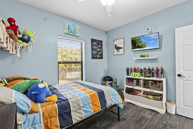 17975 89th Place N, The Acreage, FL 33470