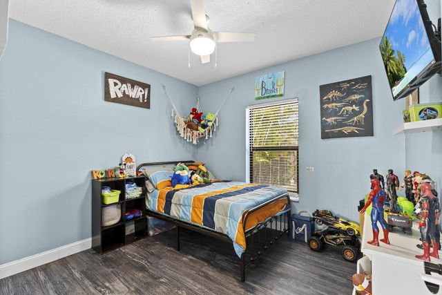 17975 89th Place N, The Acreage, FL 33470