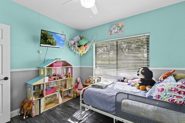 17975 89th Place N, The Acreage, FL 33470