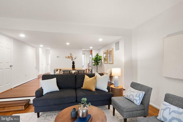 3203 FOOTHILL ST, Woodbridge, VA 22192