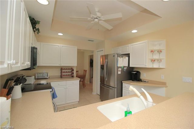 3425 Grand Cypress DR 102, Naples, FL 34119