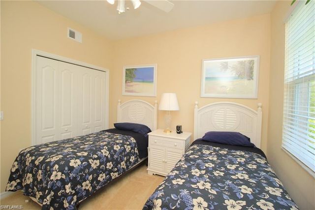 3425 Grand Cypress DR 102, Naples, FL 34119