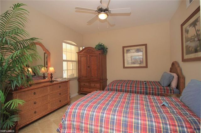 3425 Grand Cypress DR 102, Naples, FL 34119