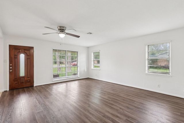 3907 Galway Lane, Houston, TX 77080