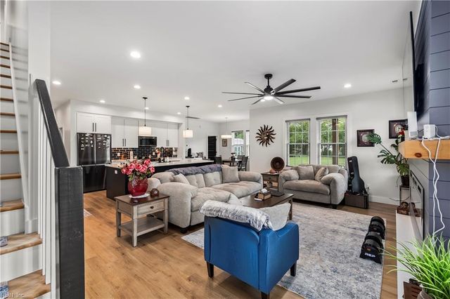 100 Chancey DR, Elizabeth City, NC 27909