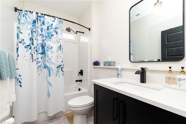 100 Chancey DR, Elizabeth City, NC 27909