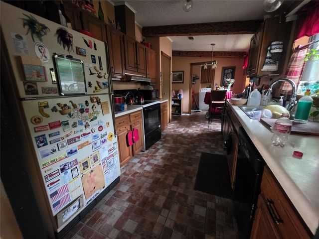 100 Tangle Drive, Tool, TX 75143
