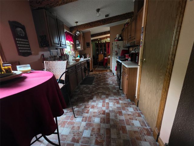 100 Tangle Drive, Tool, TX 75143