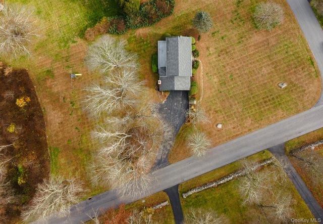 2 Cheyenne Court, Katonah, NY 10536