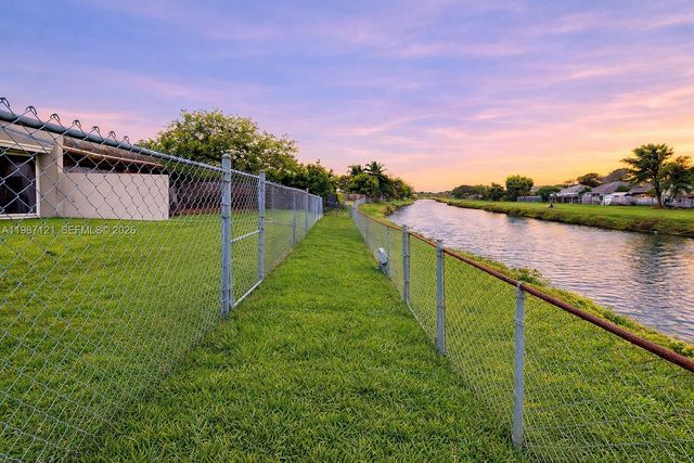 20704 SW 103rd Pl 20704, Cutler Bay, FL 33189