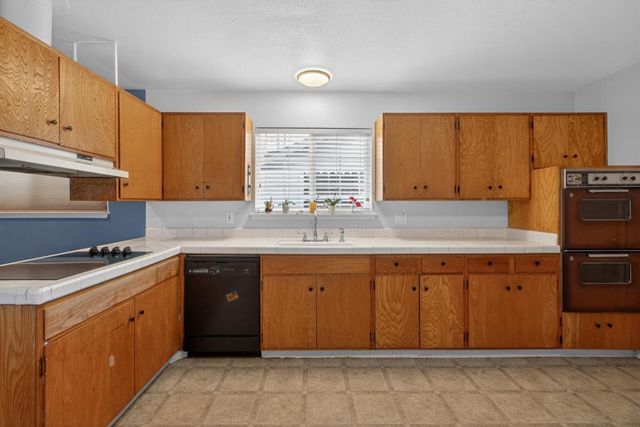 7213 Coronet Ct, Citrus Heights, CA 95621