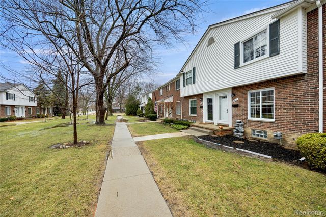 23117 Arthur Court, St. Clair Shores, MI 48080