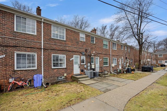 23117 Arthur Court, St. Clair Shores, MI 48080