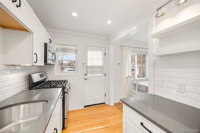 23117 Arthur Court, St. Clair Shores, MI 48080