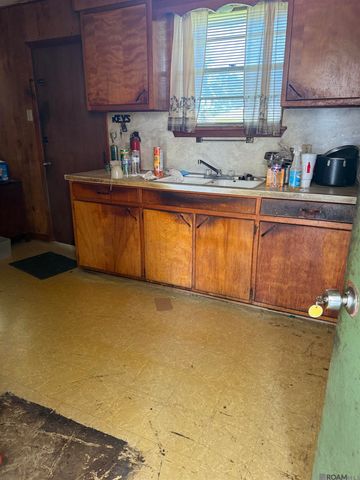 6271 San Juan Dr, Baton Rouge, LA 70811