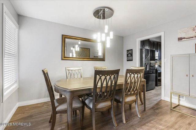 123 Kentucky Way, Freehold, NJ 07728