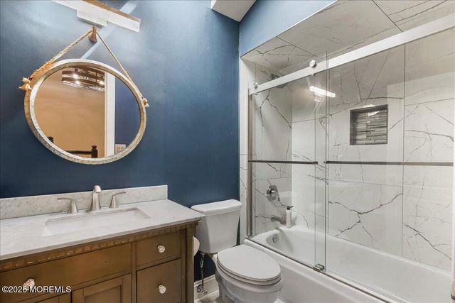 123 Kentucky Way, Freehold, NJ 07728