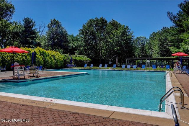 123 Kentucky Way, Freehold, NJ 07728