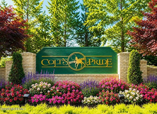 123 Kentucky Way, Freehold, NJ 07728