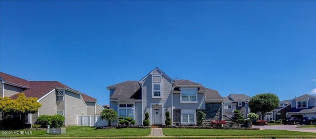 123 Kentucky Way, Freehold, NJ 07728