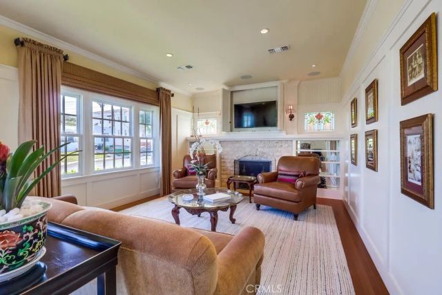 1239 S Patton Avenue, San Pedro, CA 90731