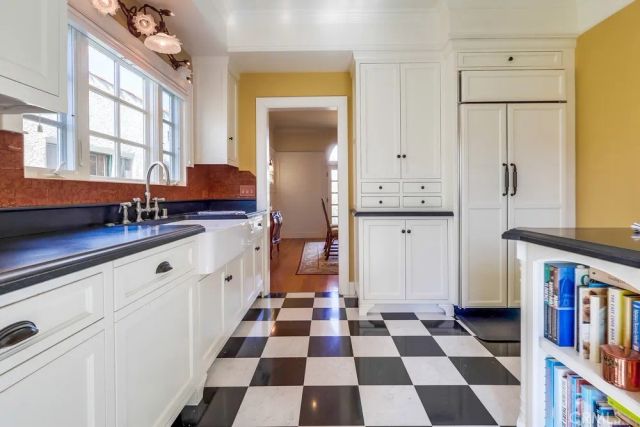 1239 S Patton Avenue, San Pedro, CA 90731