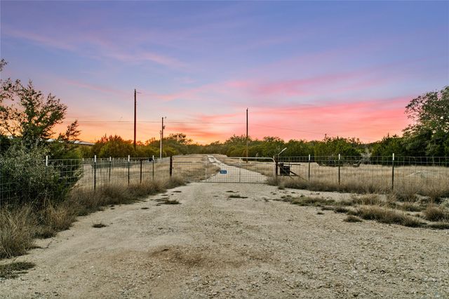 3026 Pursley RD, Dripping Springs, TX 78620