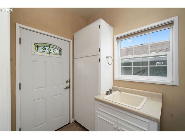 3706 FALK Rd, Vancouver, WA 98661