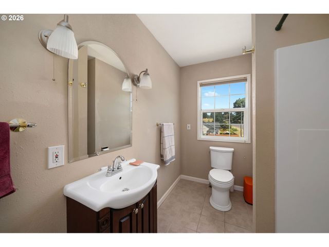 3706 FALK Rd, Vancouver, WA 98661