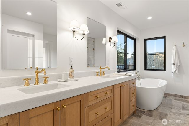 2151 Bayview Avenue, Blaine, WA 98230