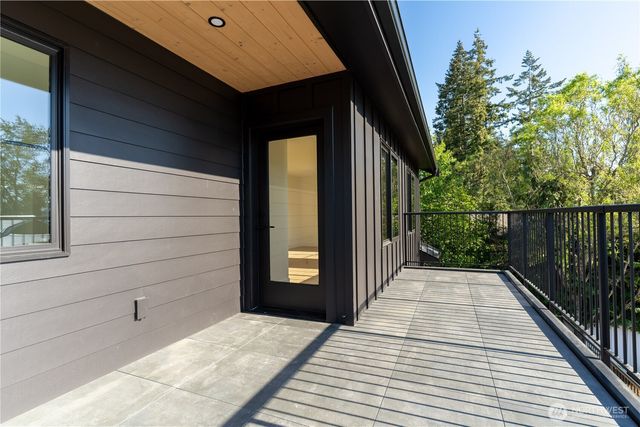 2151 Bayview Avenue, Blaine, WA 98230