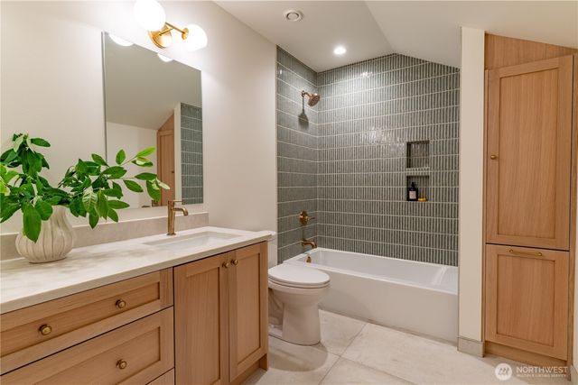 2151 Bayview Avenue, Blaine, WA 98230
