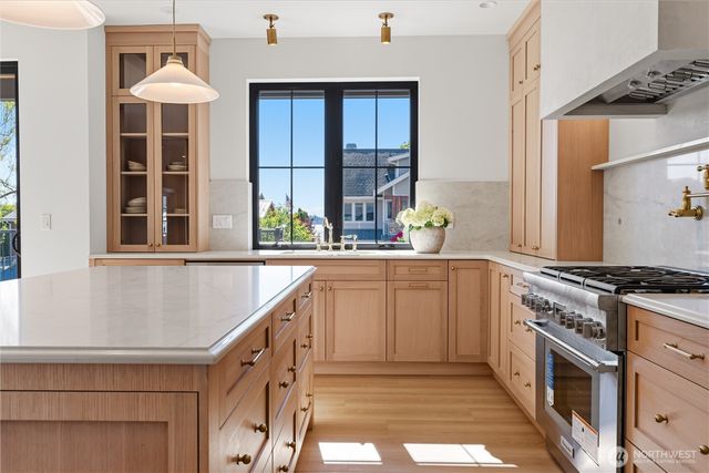 2151 Bayview Avenue, Blaine, WA 98230