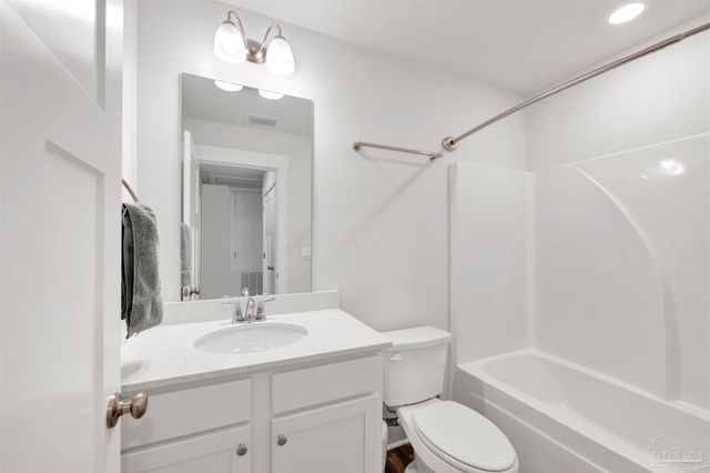 8478 Bluejack Dr, Pensacola, FL 32514