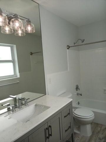 15 S Palmway 11, Lake Worth Beach, FL 33460