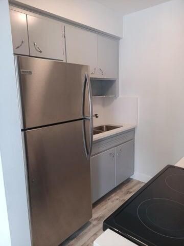 15 S Palmway 11, Lake Worth Beach, FL 33460